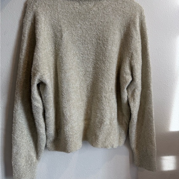 Old Navy Soft Cream Crew Neck Sweater - Picture 6 of 6